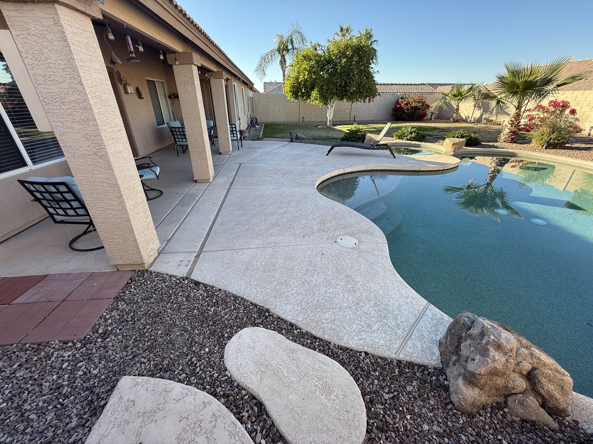 Beautiful Arizona backyard pool serviced by Mainline Pool Co